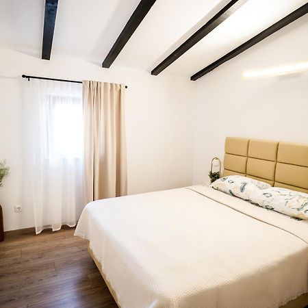 Apartment Rocco Ровинь Экстерьер фото